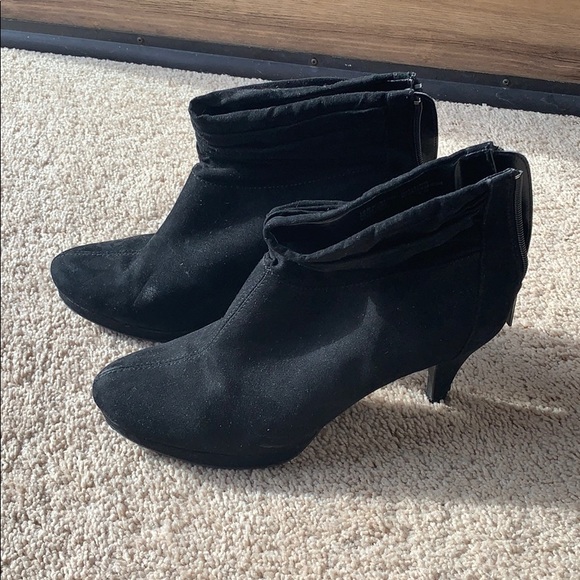 Boots - Picture 1 of 4